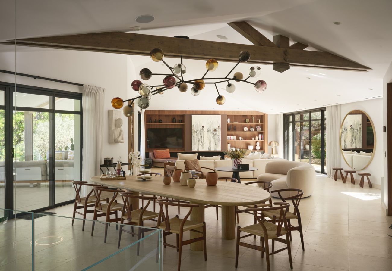 Villa in Saint-Tropez - Villa Les Pins D'OR - Les Parcs avec piscine