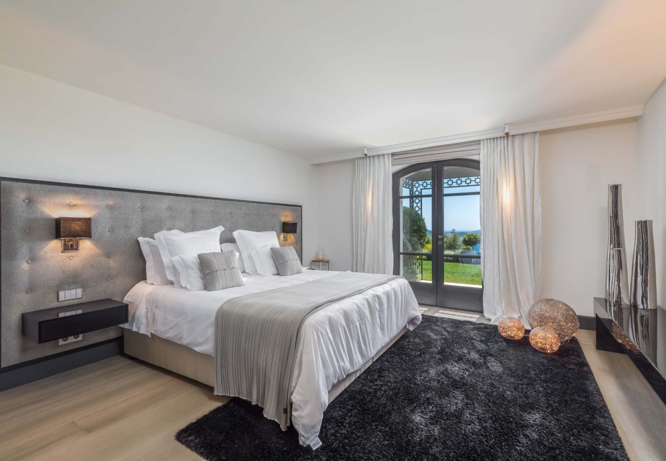 Villa in Grimaud - Villa Imperia - Grimaud avec piscine & hélisurface