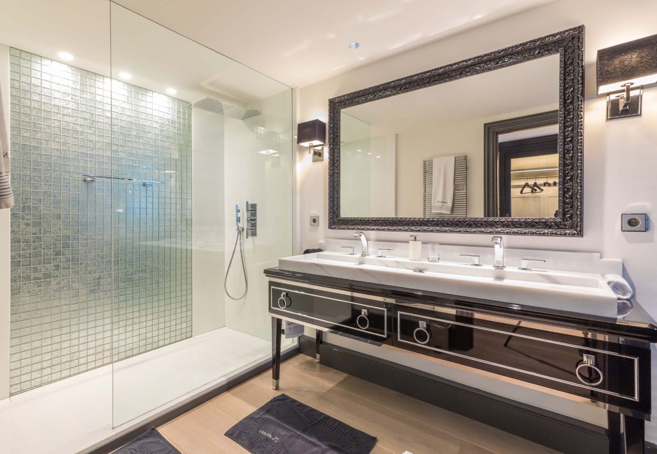 Villa in Grimaud - Villa Imperia - Grimaud avec piscine & hélisurface