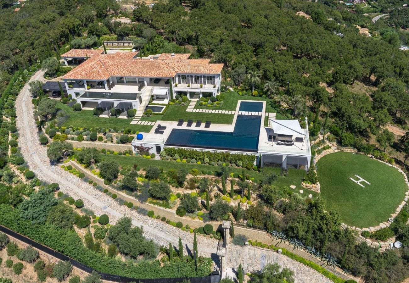 Villa in Grimaud - Villa Imperia - Grimaud avec piscine & hélisurface