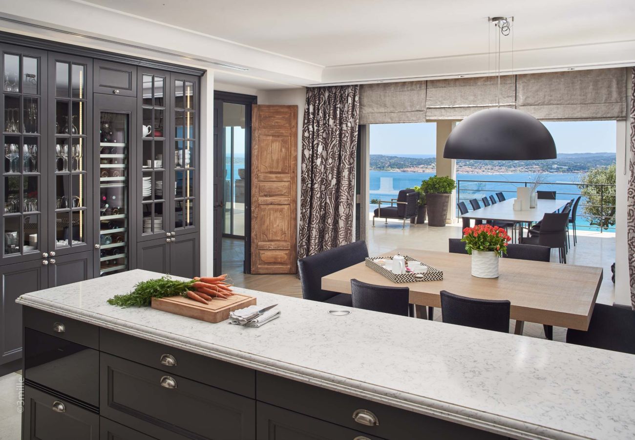 Villa in Grimaud - Villa Imperia - Grimaud avec piscine & hélisurface