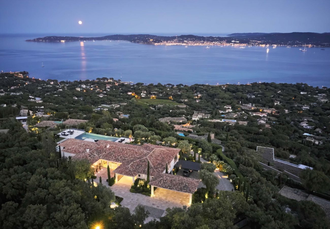 Villa in Grimaud - Villa Imperia - Grimaud avec piscine & hélisurface