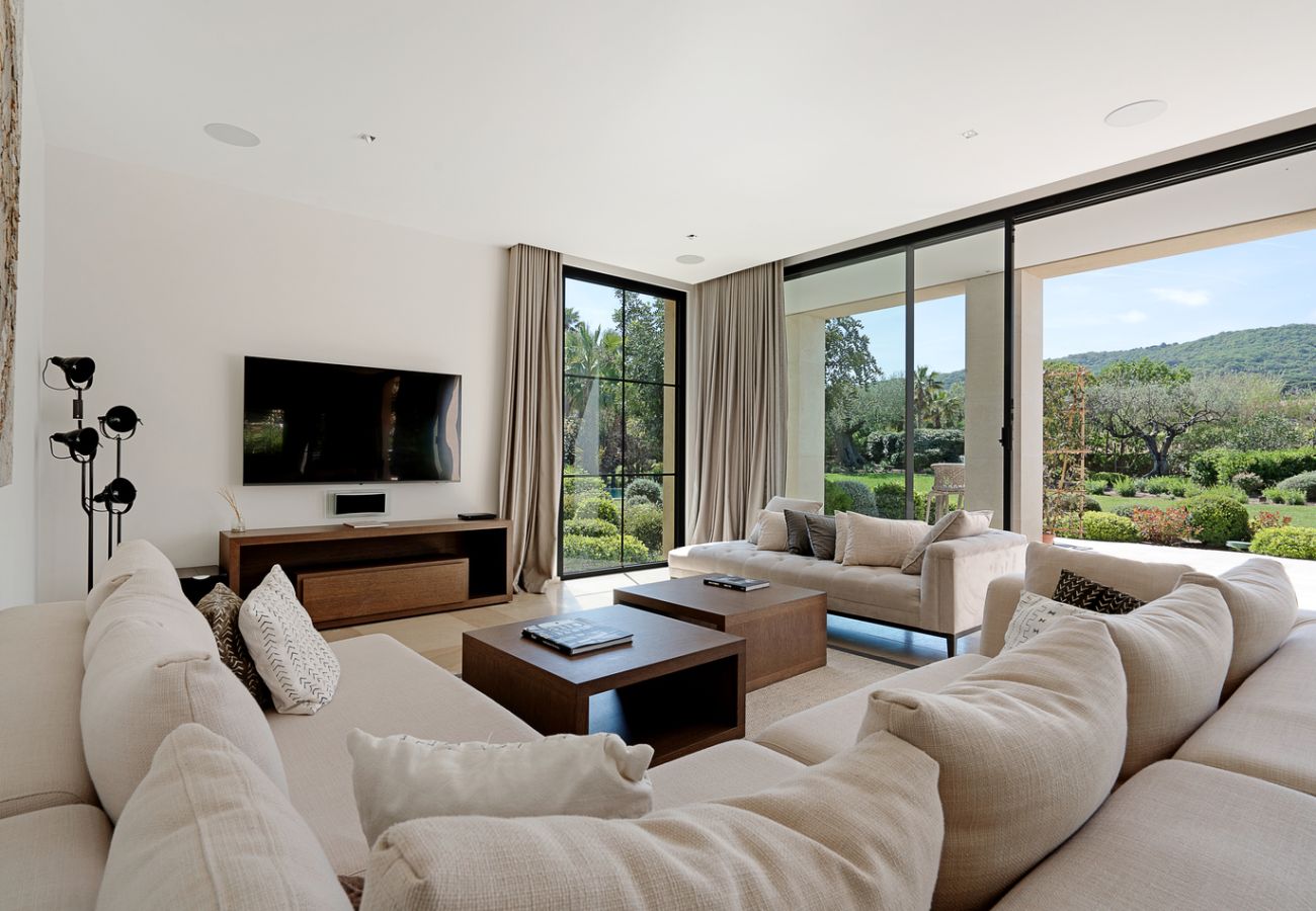 Villa in Saint-Tropez - Villa La Provençale Saint-Tropez piscine