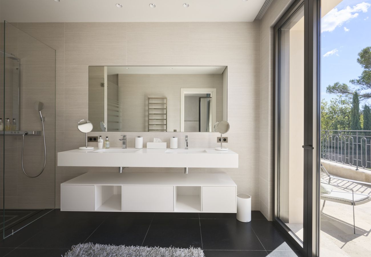 Villa in Tourrettes - VILLA TERRE CLAIRE