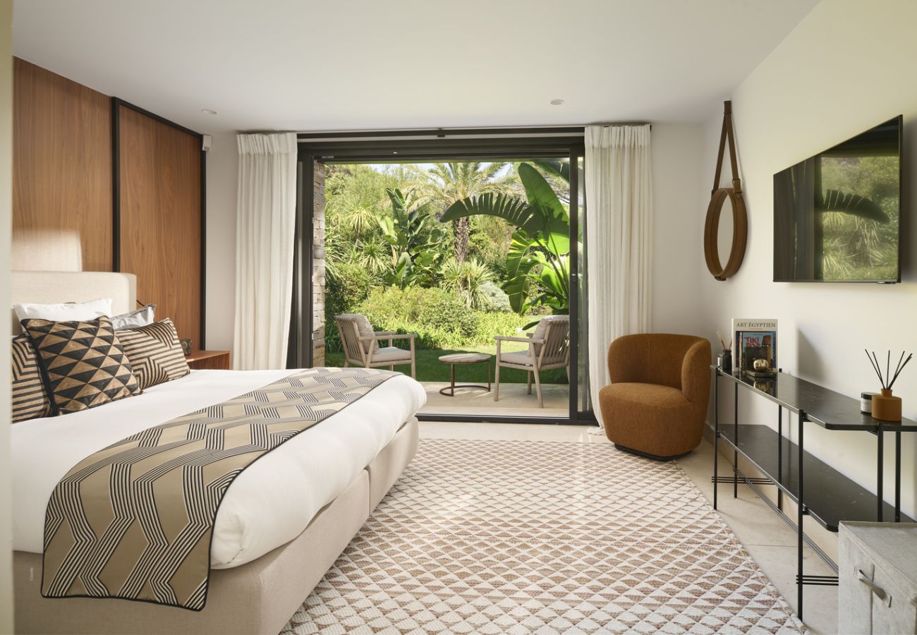 Villa à Saint-Tropez - Villa Les Pins D'OR - Les Parcs avec piscine