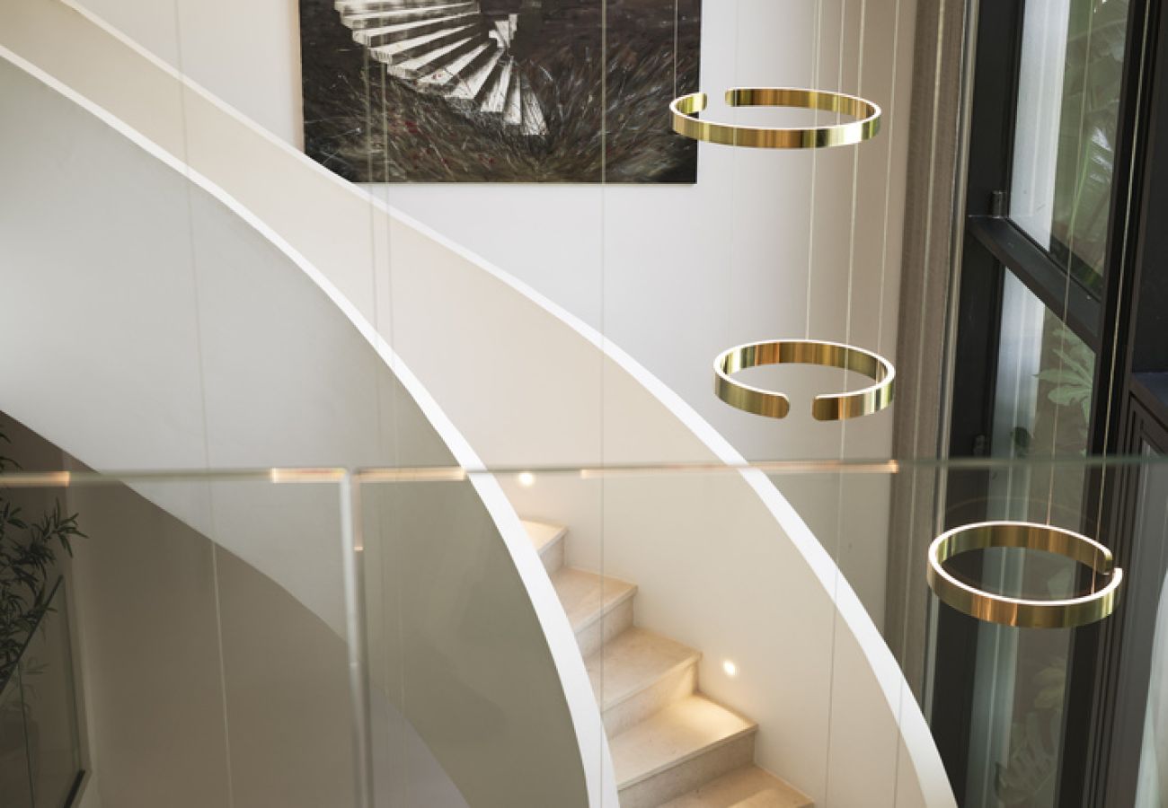 Villa à Saint-Tropez - Villa Les Pins D'OR - Les Parcs avec piscine