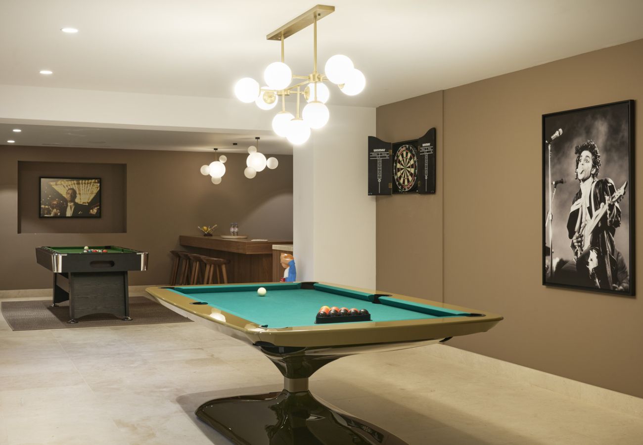 Villa à Saint-Tropez - Villa Les Pins D'OR - Les Parcs avec piscine