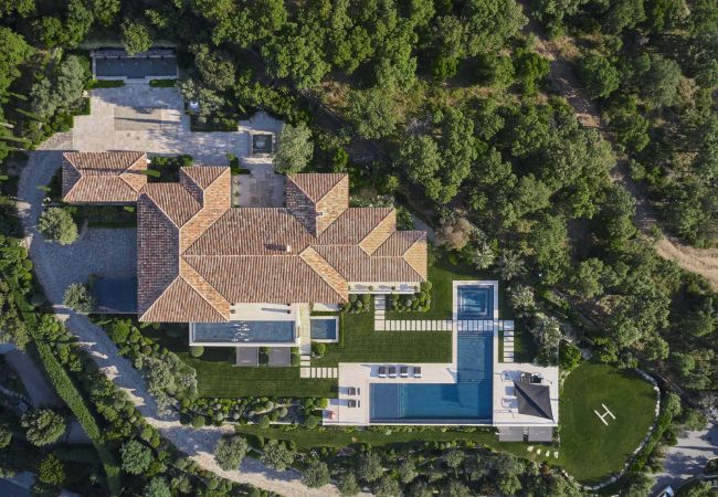Villa à Grimaud - Villa Imperia - Grimaud avec piscine & hélisurface