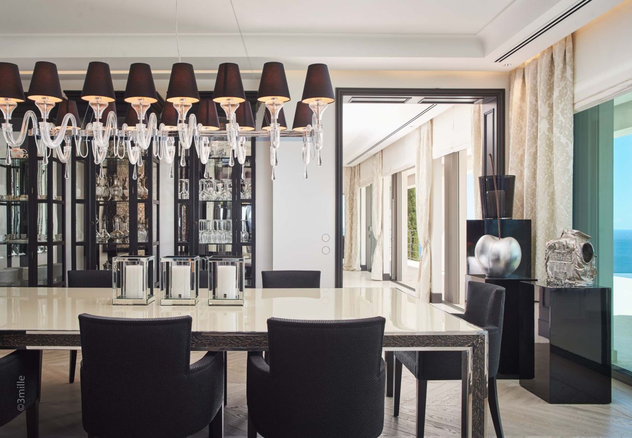 Villa à Grimaud - Villa Imperia - Grimaud avec piscine & hélisurface