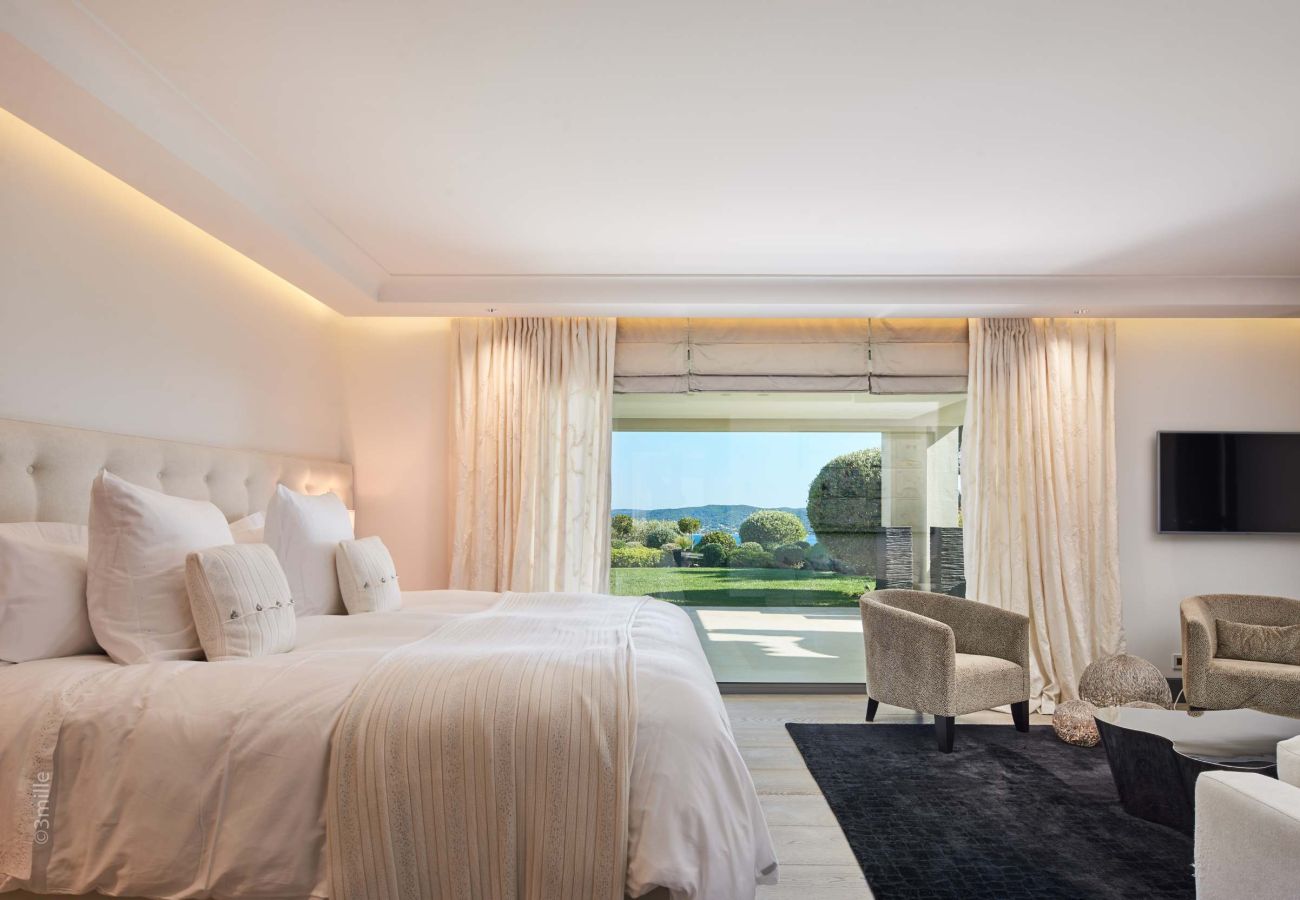 Villa à Grimaud - Villa Imperia - Grimaud avec piscine & hélisurface