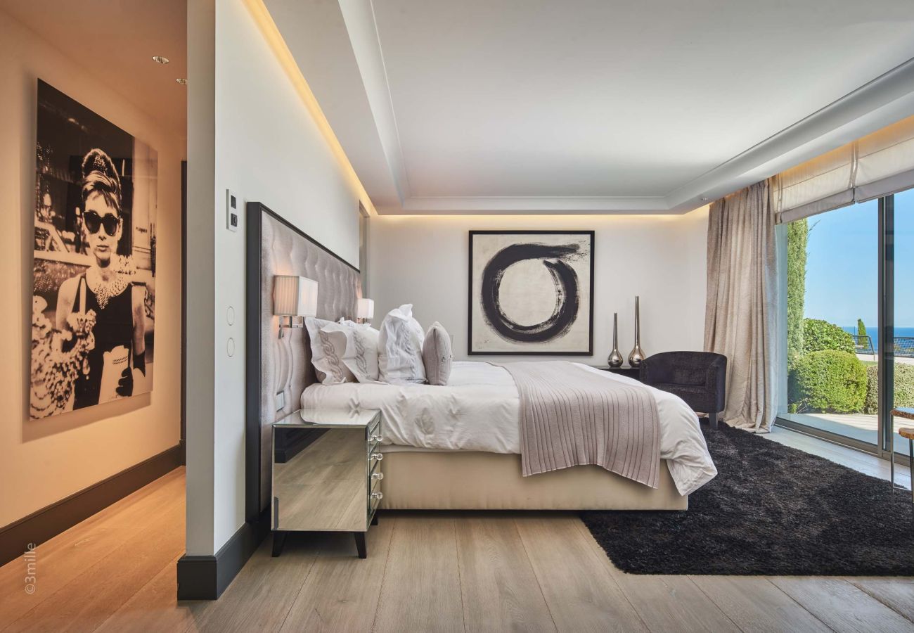 Villa à Grimaud - Villa Imperia - Grimaud avec piscine & hélisurface