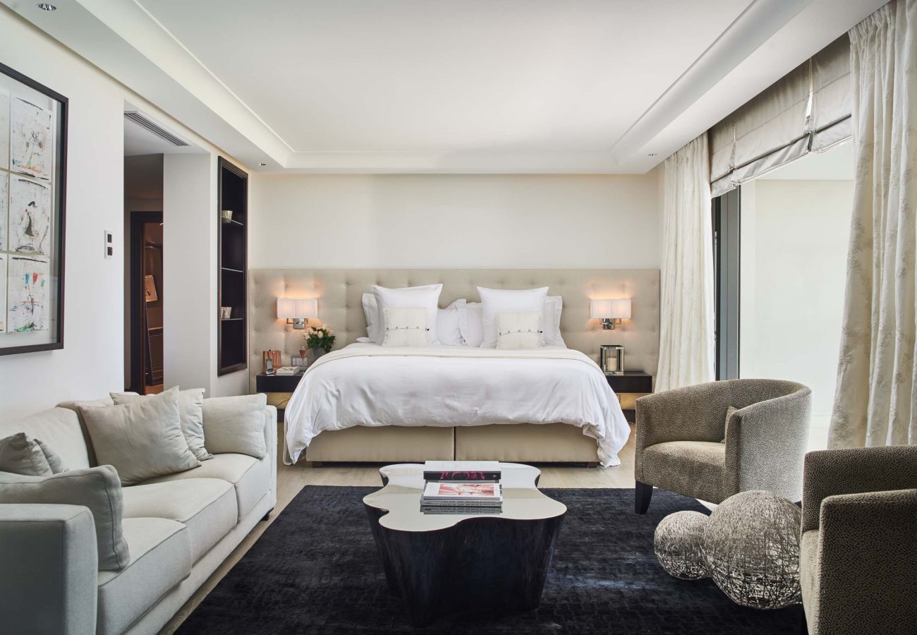 Villa à Grimaud - Villa Imperia - Grimaud avec piscine & hélisurface