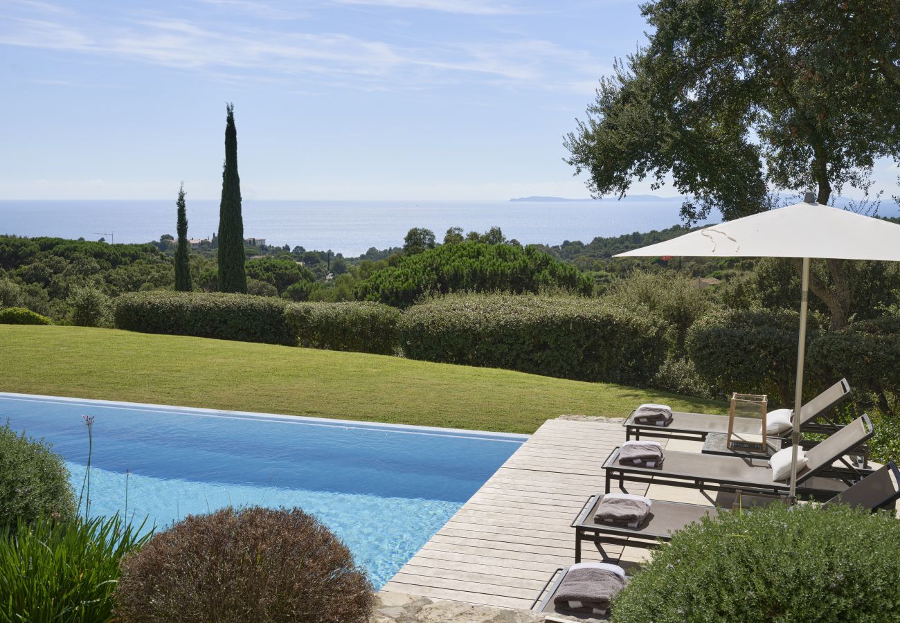 Villa à La Croix-Valmer - VILLA MURMURE D'ARGENT