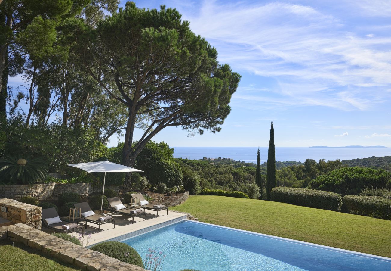 Villa à La Croix-Valmer - VILLA MURMURE D'ARGENT